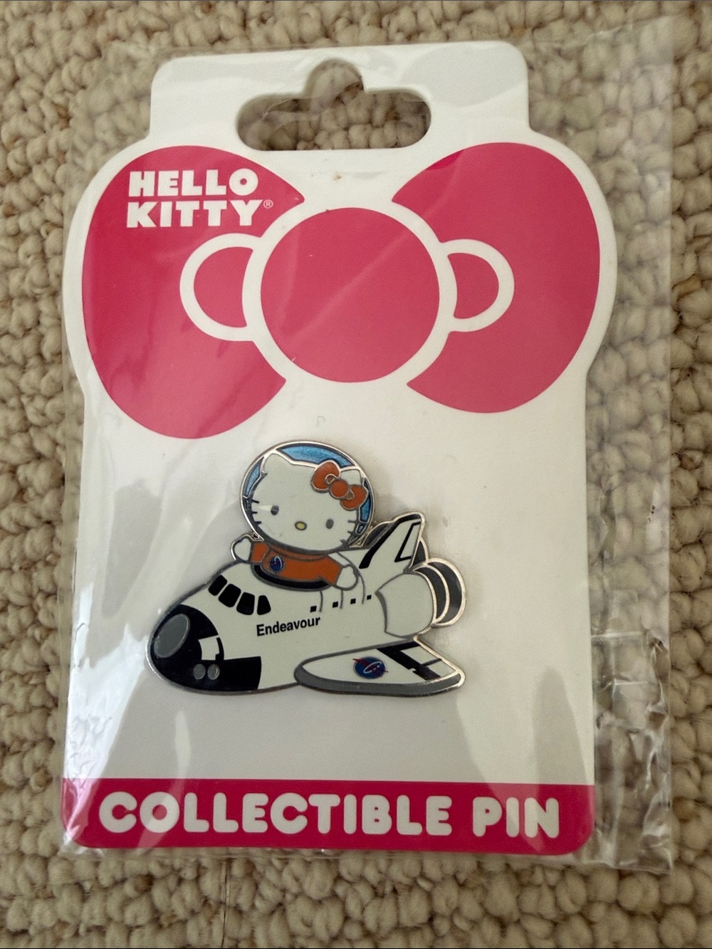 Brand New Hello Kitty x CA Science Center Space Shuttle Pin